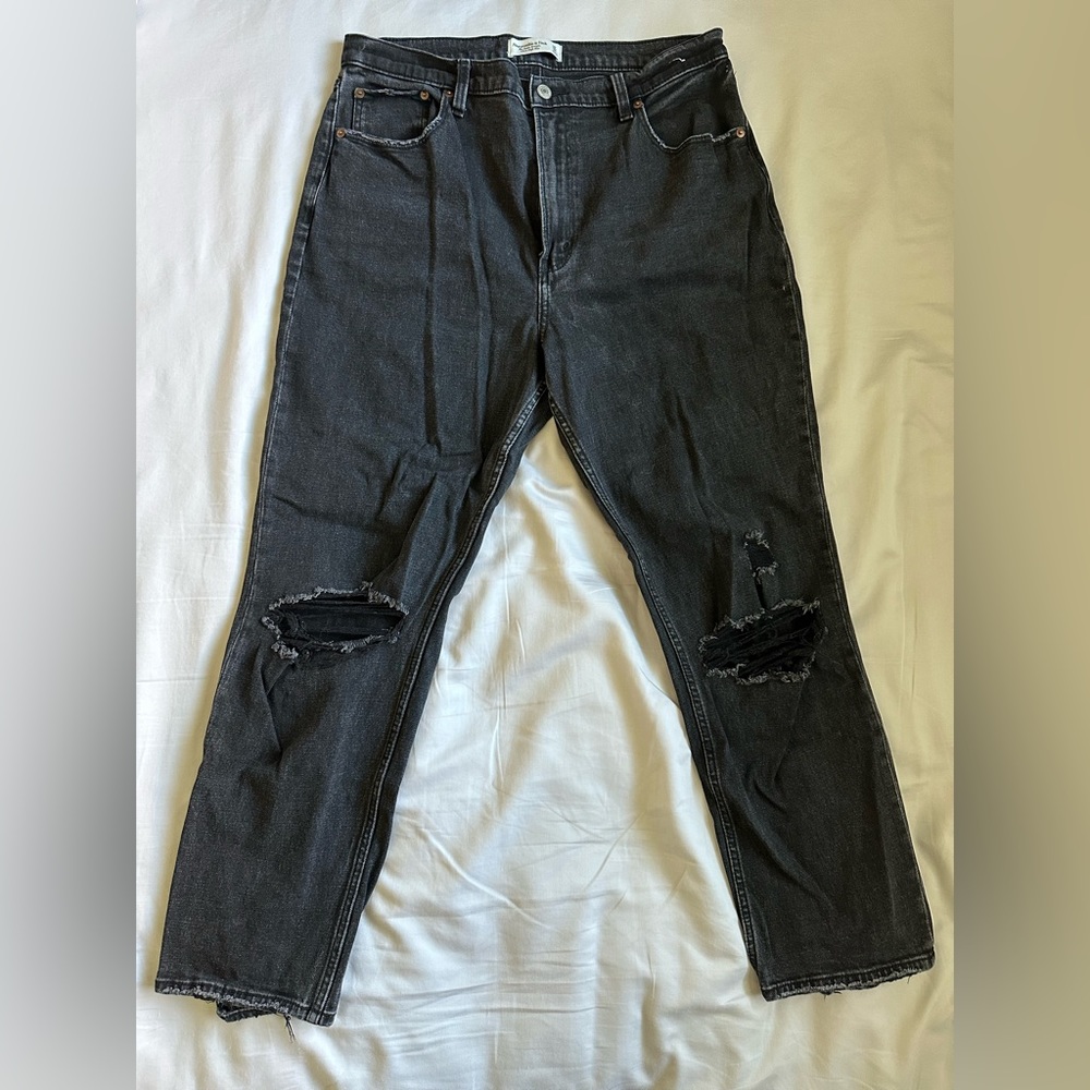 Abercrombie Ultra High Rise Ankle Straight Jeans size 32 long